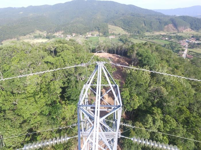 INSPEÇÃO DETALHADA EM LINHAS DE TRANSMISSÃO SANTA CATARINA