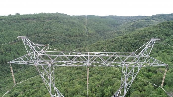 INSPEÇÃO DETALHADA EM LINHAS DE TRANSMISSÃO RIO GRANDE DO SUL