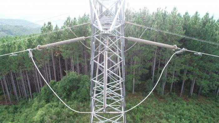 INSPEÇÃO DETALHADA EM LINHAS DE TRANSMISSÃO COM DRONE SÃO PAULO