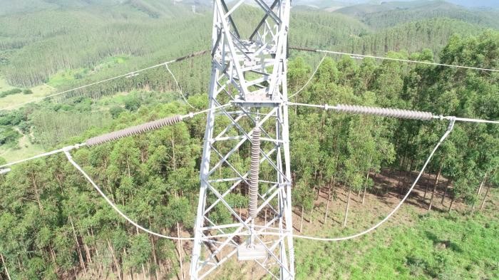 INSPEÇÃO DETALHADA EM LINHAS DE TRANSMISSÃO COM DRONE GOIÁS