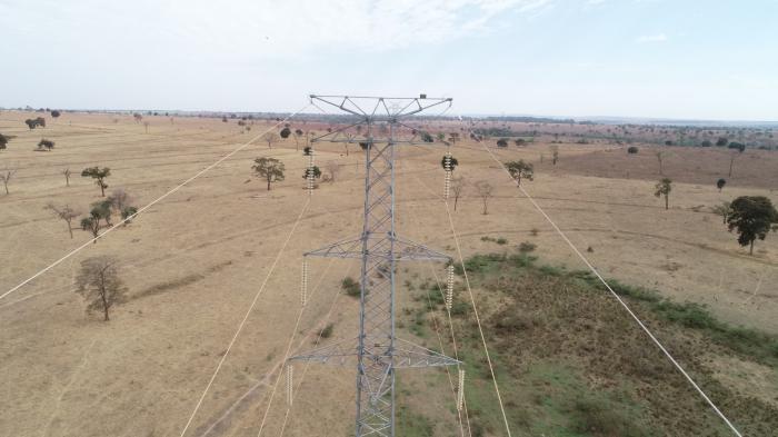 INSPEÇÃO DETALHADA EM LINHAS DE TRANSMISSÃO COM DRONE GÓIAS